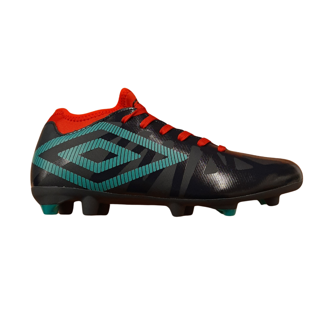 Umbro Ventura FG Football Boots are made for firm ground play. The boot has an aggressive outsole design for traction and durability. The upper is constructed using a combination of synthetic materials and leather for a lightweight, flexible and durable boot.